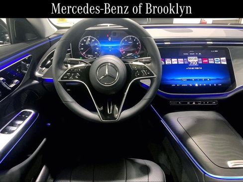 Used 2026 Mercedes-Benz E 350 4MATIC Sedan image 5