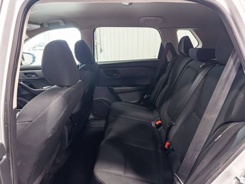 Used 2024 Nissan Rogue S AWD/4WD image 8