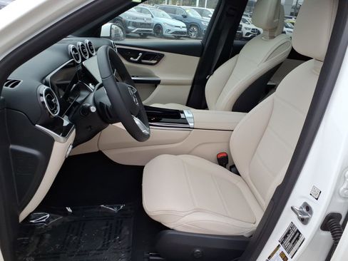 New 2026 Mercedes-Benz GLC 300 4MATIC image 4