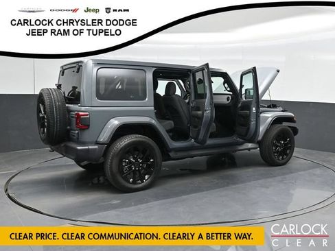 Used 2025 Jeep Wrangler Unlimited Sahara AWD/4WD image 45