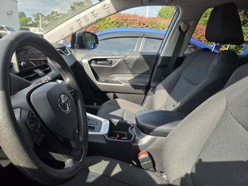 Used 2025 Toyota RAV4 LE FWD image 4