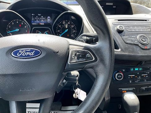 Used 2017 Ford Escape SE AWD/4WD image 16