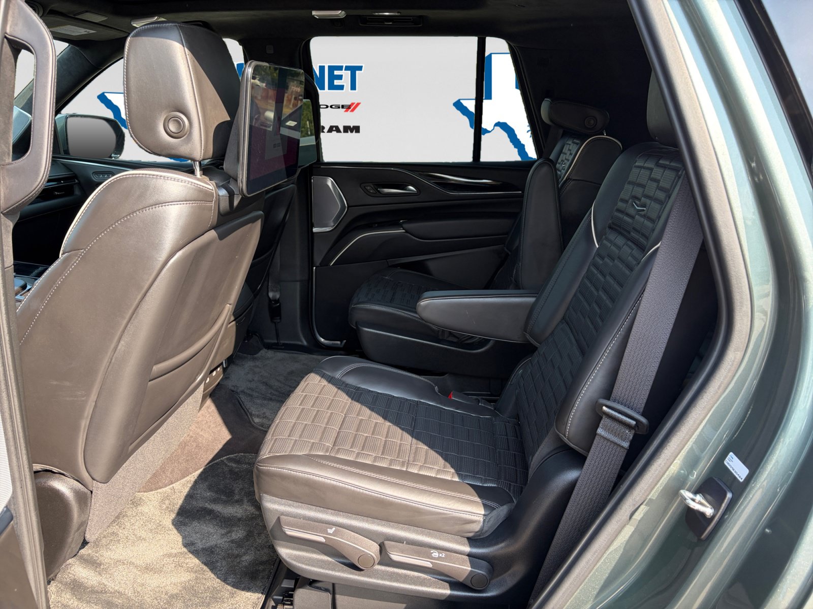 Used 2023 Cadillac Escalade V w/ Heavy-Duty Trailer Package AWD/4WD image 22