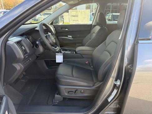 New 2025 Nissan Pathfinder SL w/ Lighting Package (N92) image 12