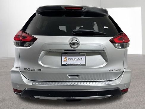 Used 2020 Nissan Rogue SV image 31