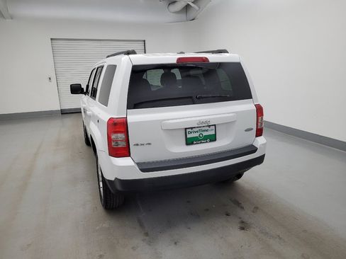 Used 2016 Jeep Patriot Latitude AWD/4WD image 6