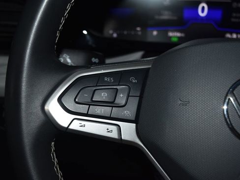 Used 2024 Volkswagen Taos S image 9