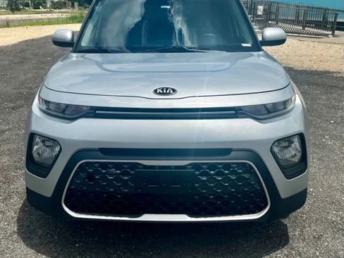 Used 2021 Kia Soul LX FWD image 1