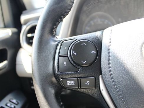 Used 2017 Toyota RAV4 XLE w/ Carpet Mat Package FWD image 34