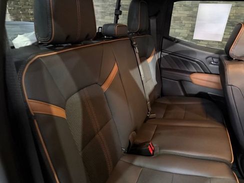 Used 2023 GMC Canyon AT4 w/ Technology Package AWD/4WD image 34