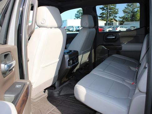 Used 2020 GMC Sierra 1500 SLT w/ SLT Premium Plus Package AWD/4WD image 11