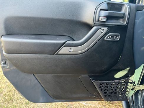 Used 2017 Jeep Wrangler Unlimited Sport w/ Quick Order Package 24S image 9