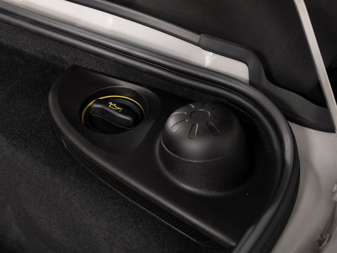 Certified 2021 Porsche 718 Boxster Spyder RWD image 48
