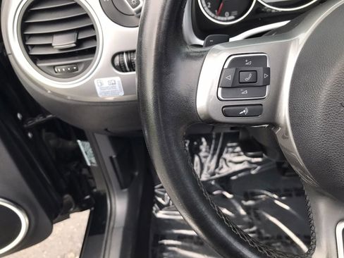 Used 2014 Volkswagen Beetle TDI FWD image 15