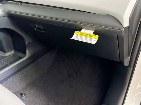 New 2026 Toyota Sienna XLE image 32