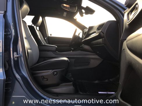 Used 2024 Dodge Durango GT image 18