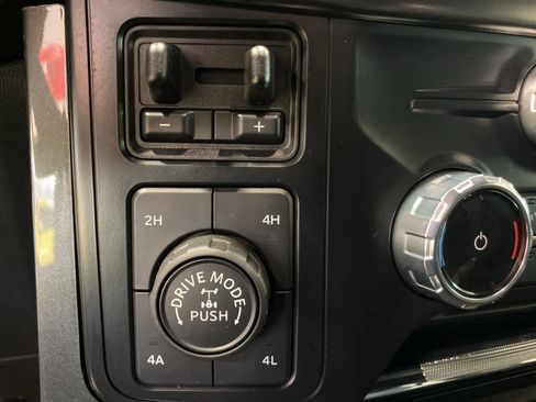 Used 2023 Ford F150 Lariat w/ Equipment Group 502A High image 23