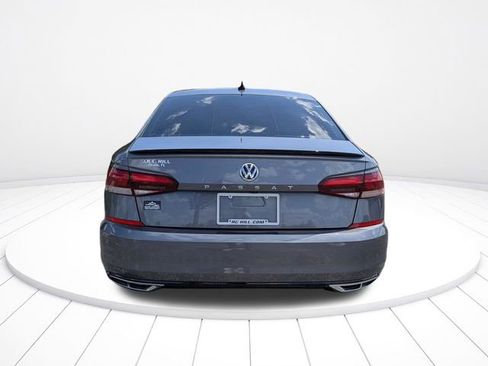 Used 2020 Volkswagen Passat 2.0T R-Line FWD image 4