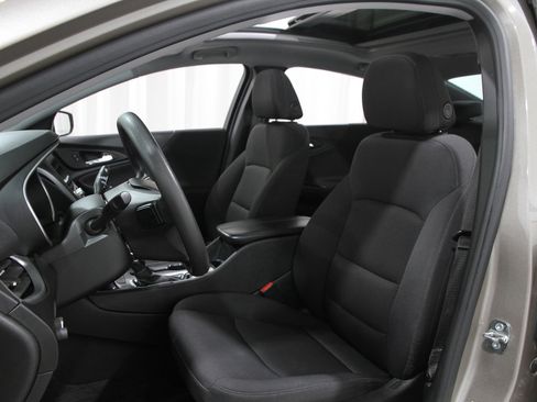 Certified 2024 Chevrolet Malibu LT image 5