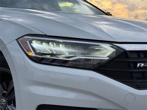 Used 2020 Volkswagen Jetta R-Line w/ R-Line Cold Weather Package image 3