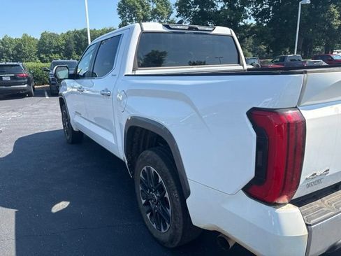 Used 2024 Toyota Tundra Limited AWD/4WD image 8
