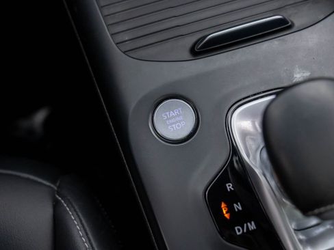 Used 2021 INFINITI QX50 Luxe w/ Appearance Package image 19