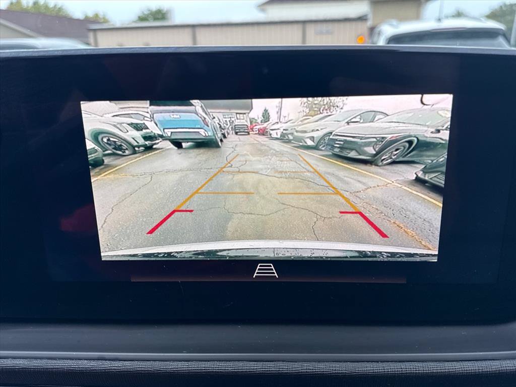 Used 2024 Buick Envista Sport Touring w/ Convenience I Package FWD image 16