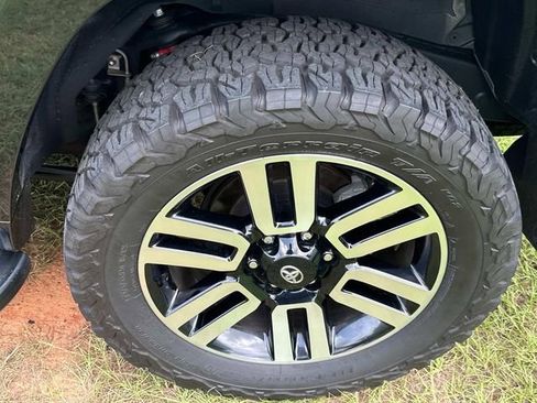 Used 2022 Toyota 4Runner Limited image 13