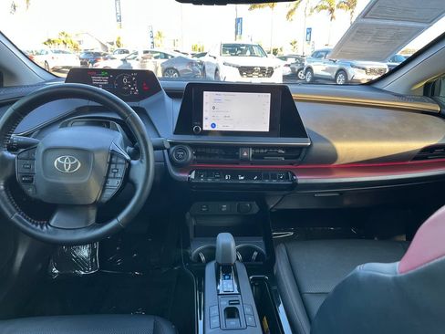 Used 2023 Toyota Prius Prime FWD image 18