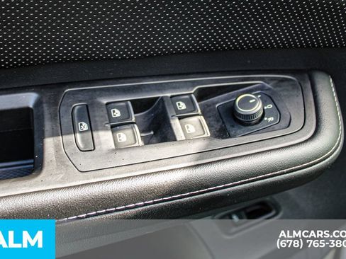 Used 2024 Volkswagen Atlas SE AWD/4WD image 38
