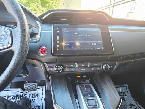 Used 2019 Honda Clarity Plug-In Hybrid image 18