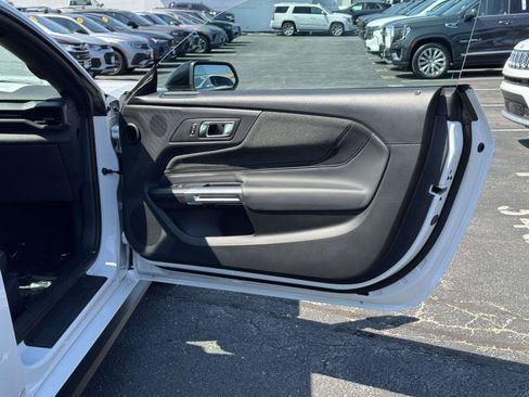 Used 2025 Ford Mustang Coupe RWD image 14