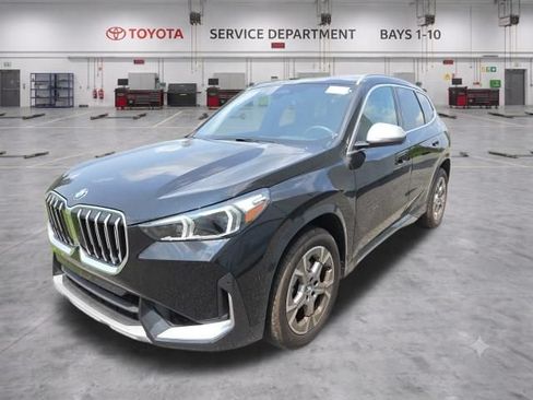 Used 2024 BMW X1 xDrive28i w/ Technology Package AWD/4WD image 3