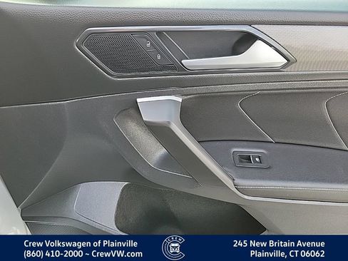 Certified 2024 Volkswagen Tiguan SE AWD/4WD image 42
