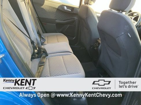 Used 2020 Ford Escape SE image 10