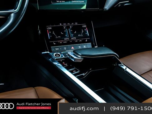 Used 2023 Audi e-tron Premium w/ Convenience Plus Package image 6