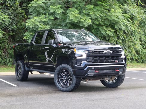 Used 2023 Chevrolet Silverado 1500 LT Trail Boss AWD/4WD image 2