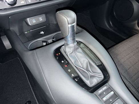 Certified 2026 Honda HR-V LX image 33