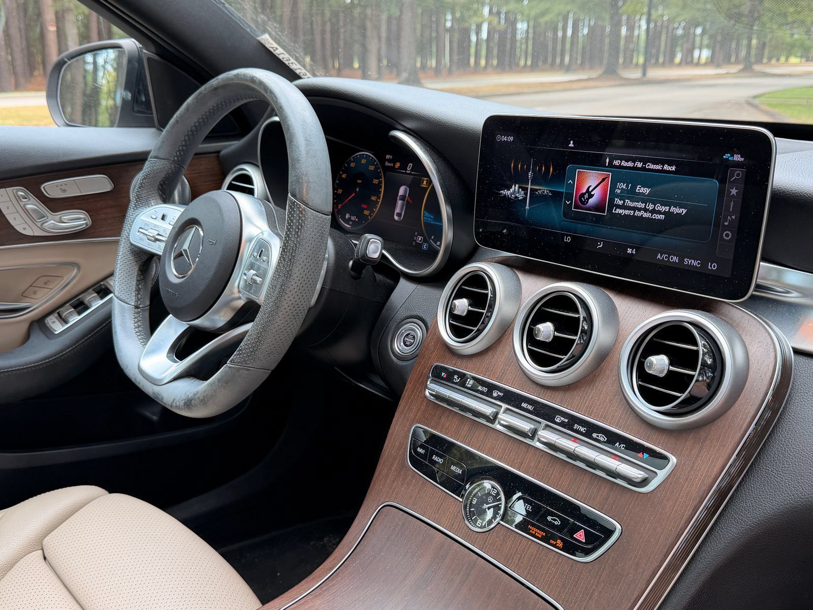 Certified 2020 Mercedes-Benz C 300 4MATIC Sedan image 19