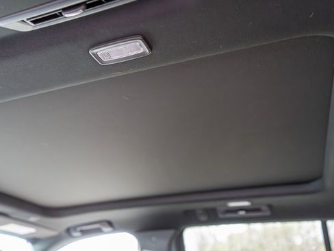 Used 2023 GMC Yukon Denali Ultimate image 47