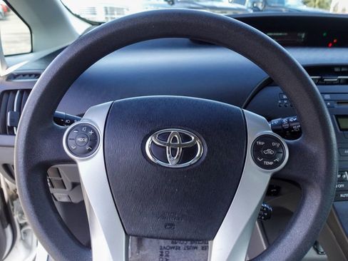 Used 2011 Toyota Prius One image 12