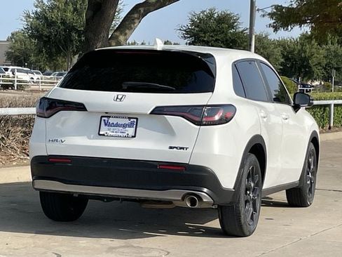 Used 2024 Honda HR-V Sport image 4