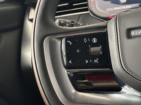 New 2025 Land Rover Range Rover SE image 13