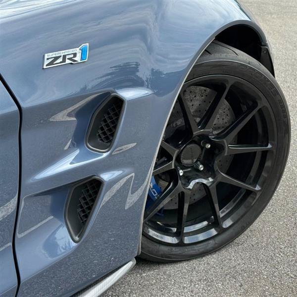 Used 2011 Chevrolet Corvette ZR1 w/ Preferred Equipment Group RWD image 34