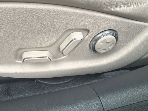 Used 2023 Genesis G80 2.5T w/ Advanced Package image 34