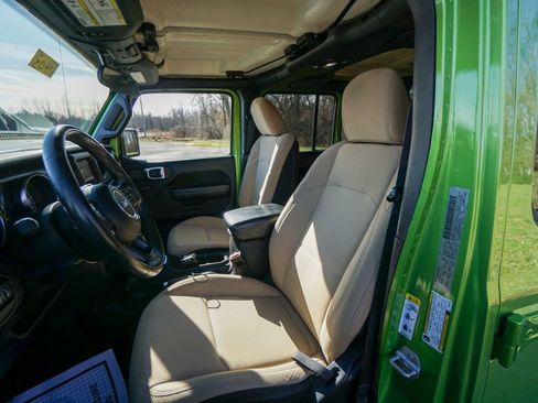 Used 2018 Jeep Wrangler Unlimited Sport S image 17