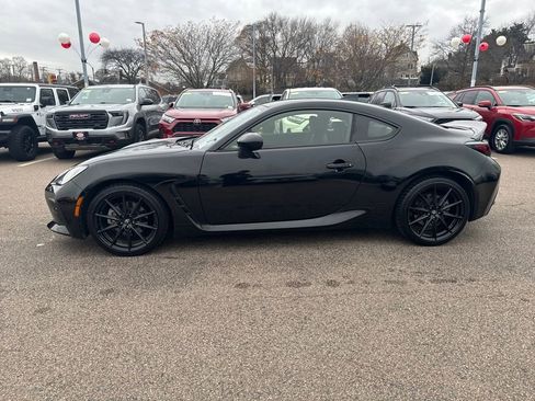 Used 2024 Toyota GR86 Premium image 4