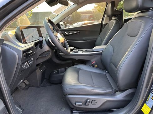 Used 2023 Kia EV6 Light image 20
