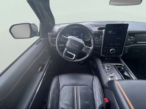Certified 2024 Ford Expedition Max Platinum AWD/4WD image 11