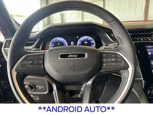 Used 2024 Jeep Grand Cherokee Altitude AWD/4WD image 13